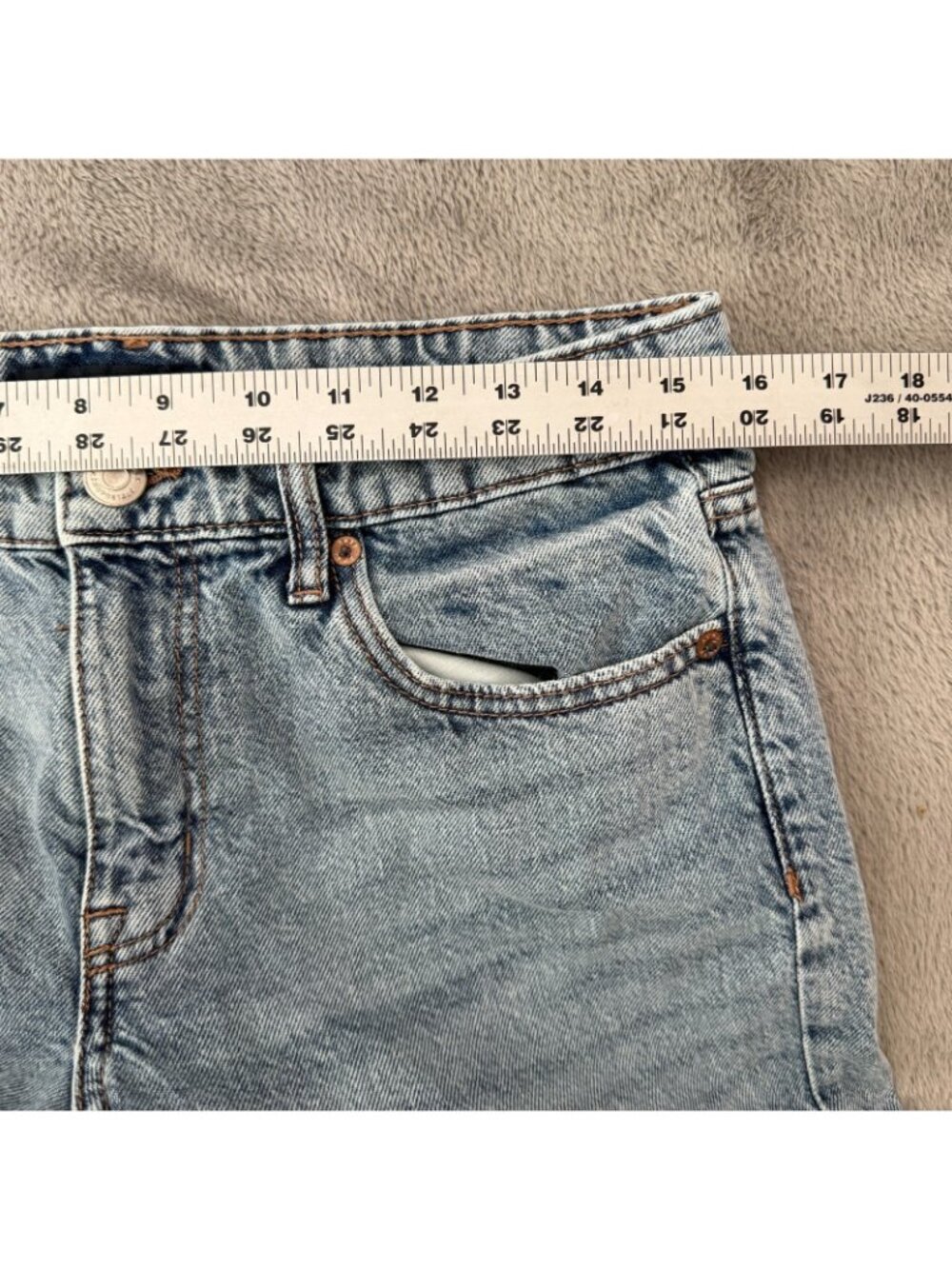 Aeropostale Low Rise Baggy Straight Leg Jeans Womens 28 6 - Picture 3 of 6